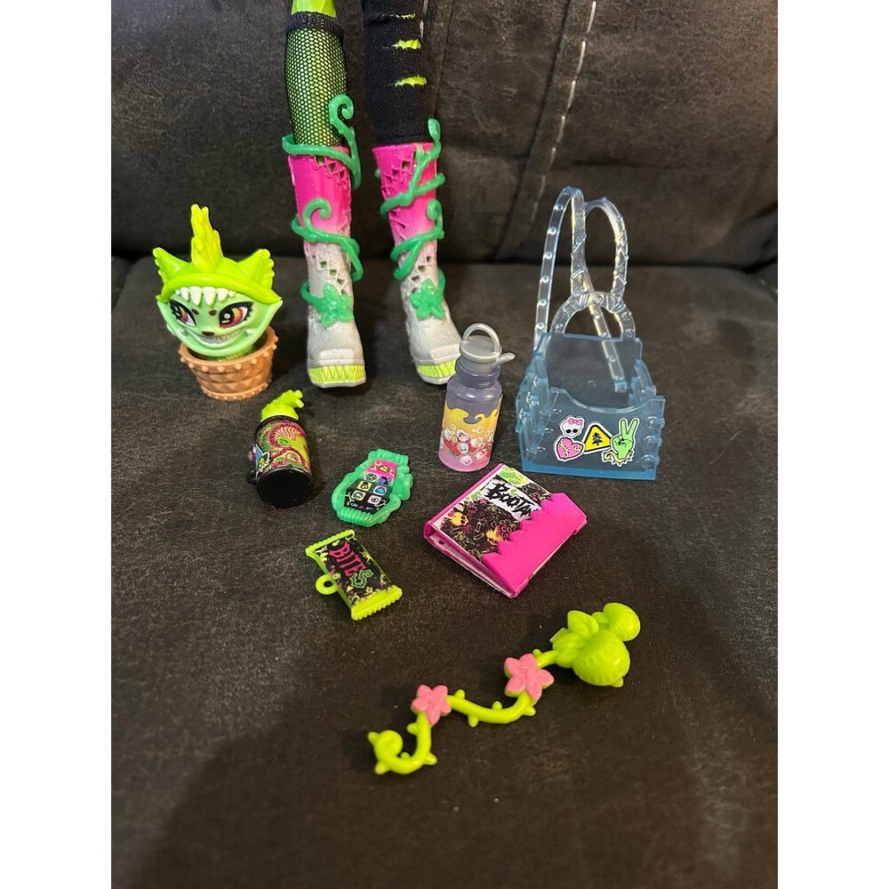 Venus flytrap - Picture 3 of 3